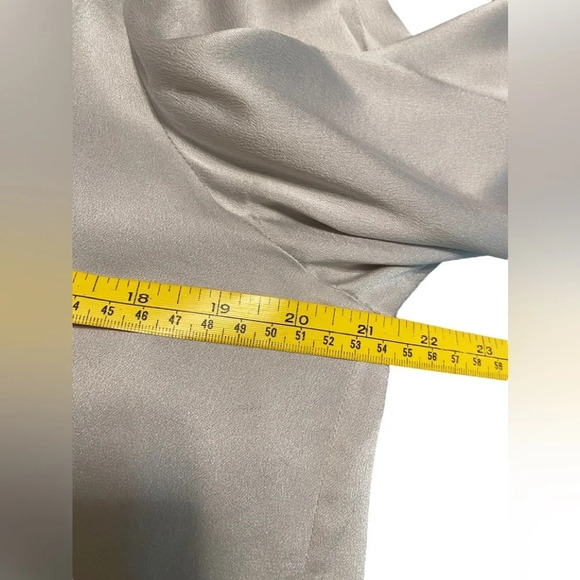 Vince Mock Neck 100% Silk Blouse Sz L - Picture 8 of 9